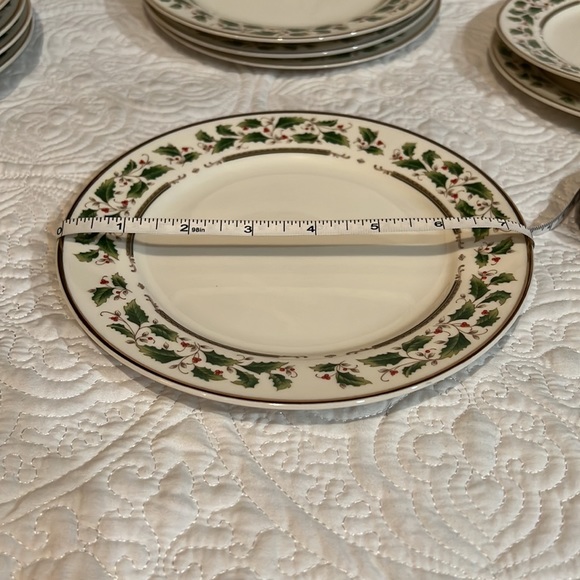 Holly holiday salad plates, set of 12 - Picture 6 of 10